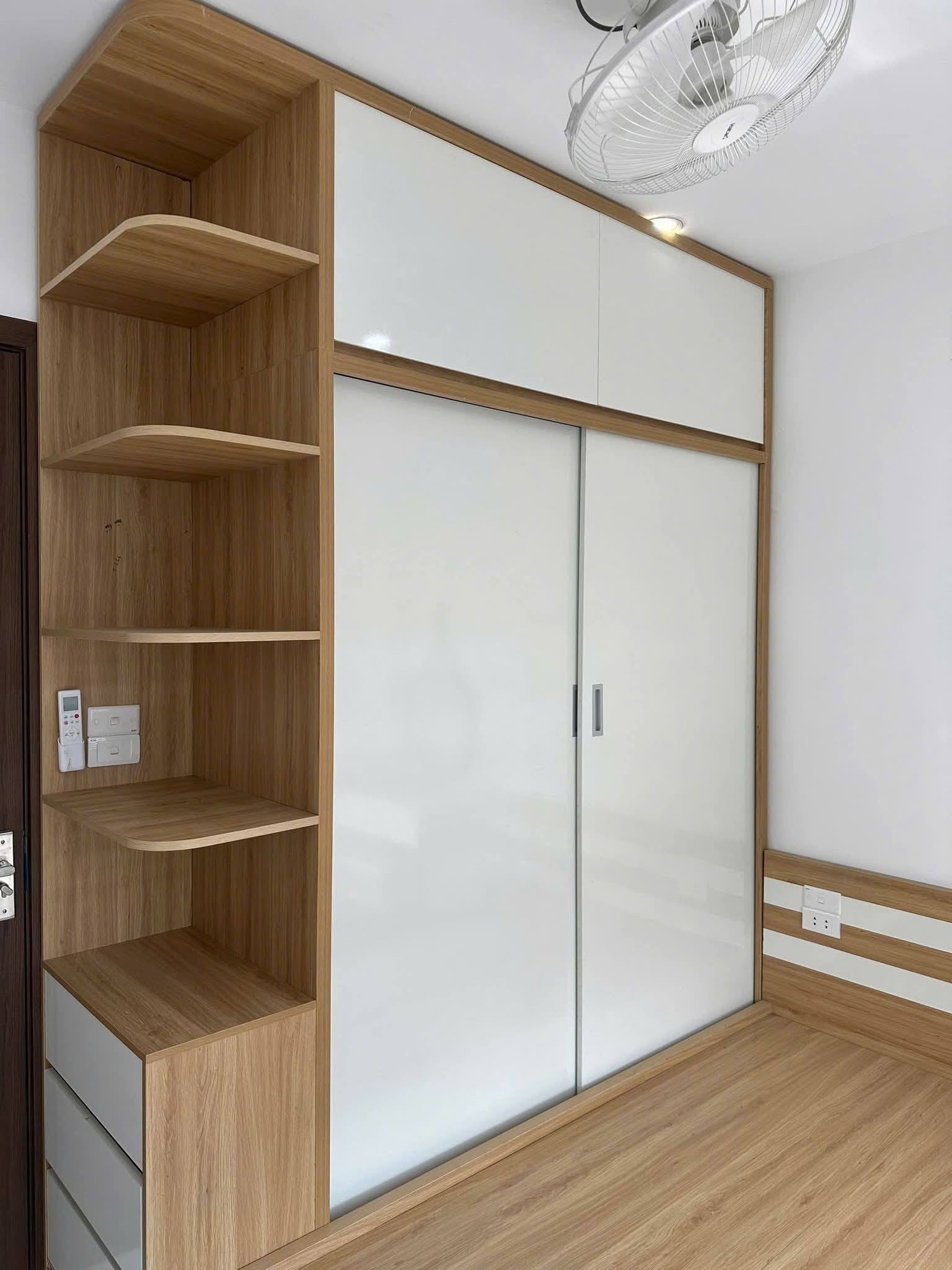 Tủ quần áo kịch trần giá rẻ mẫu mới 2026